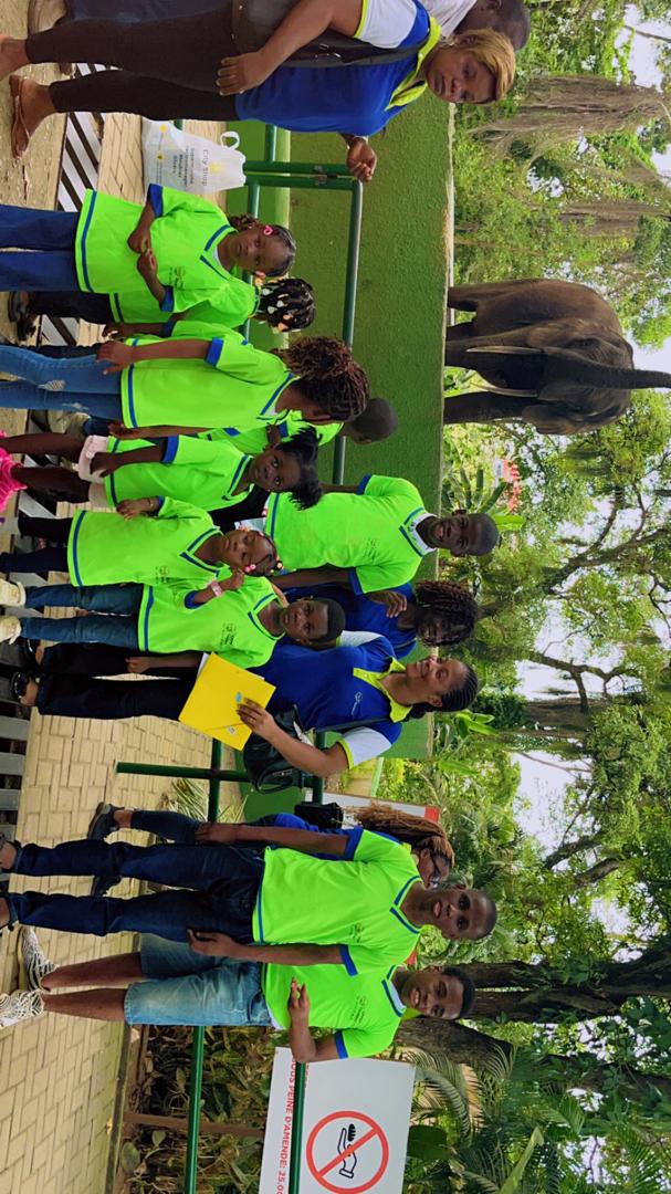 Enfants en activités à l'école Florissant